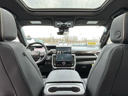 New 2026 GMC Yukon Elevation w/ Elevation Premium Package image 25