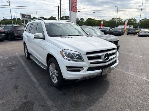 Used 2015 Mercedes-Benz GL 450 4MATIC image 3