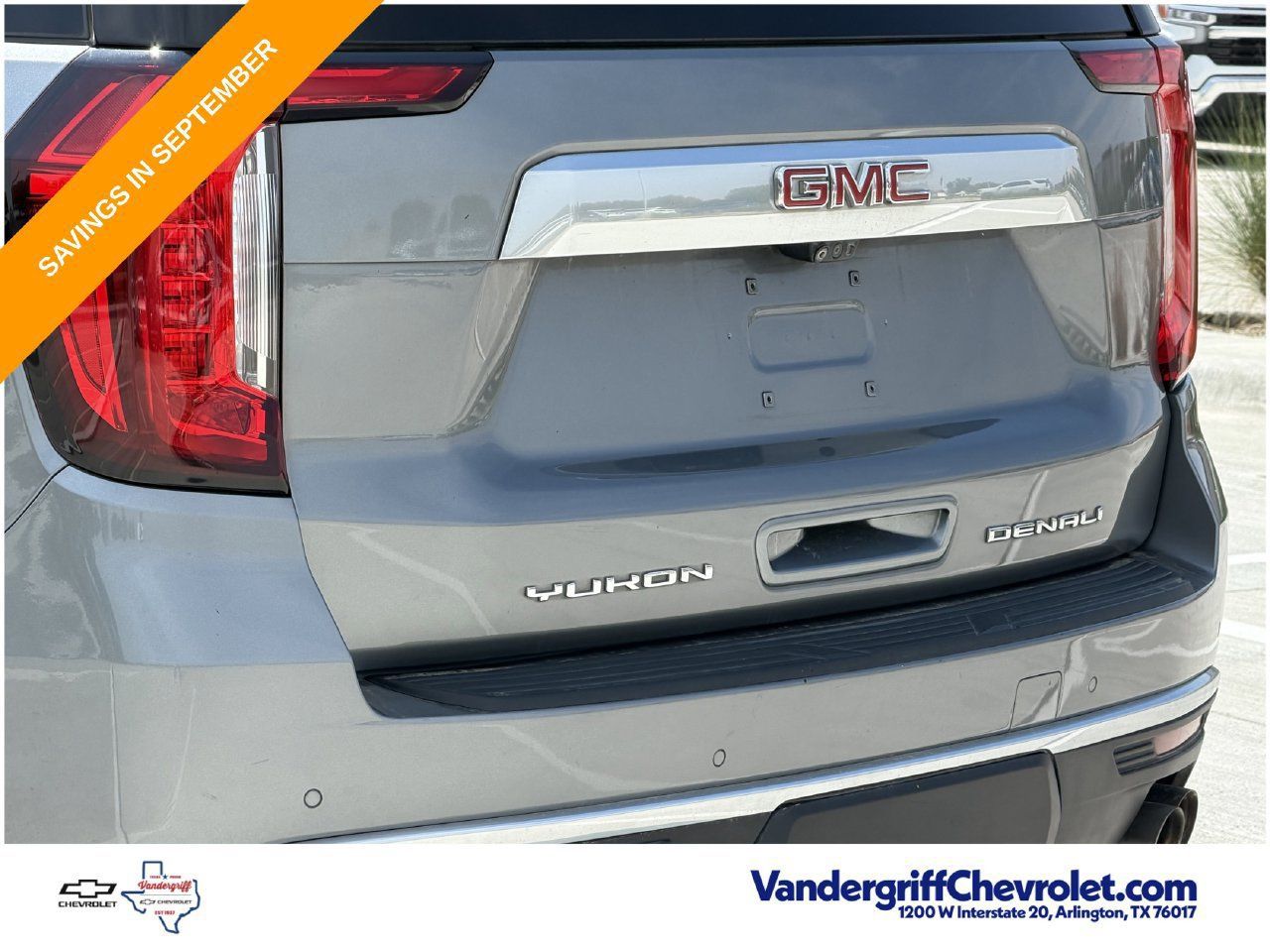 Used 2021 GMC Yukon Denali w/ Denali Premium Package AWD/4WD image 6