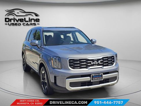 Used 2025 Kia Telluride S image 6