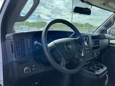 New 2026 Chevrolet Express 2500 Extended w/ Driver Convenience Package RWD image 10