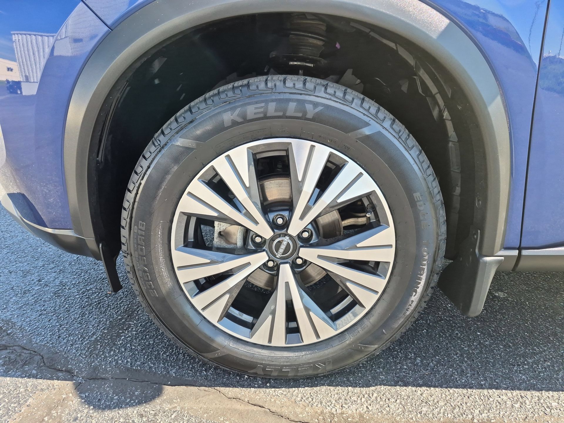 Used 2023 Nissan Rogue SV AWD/4WD image 32