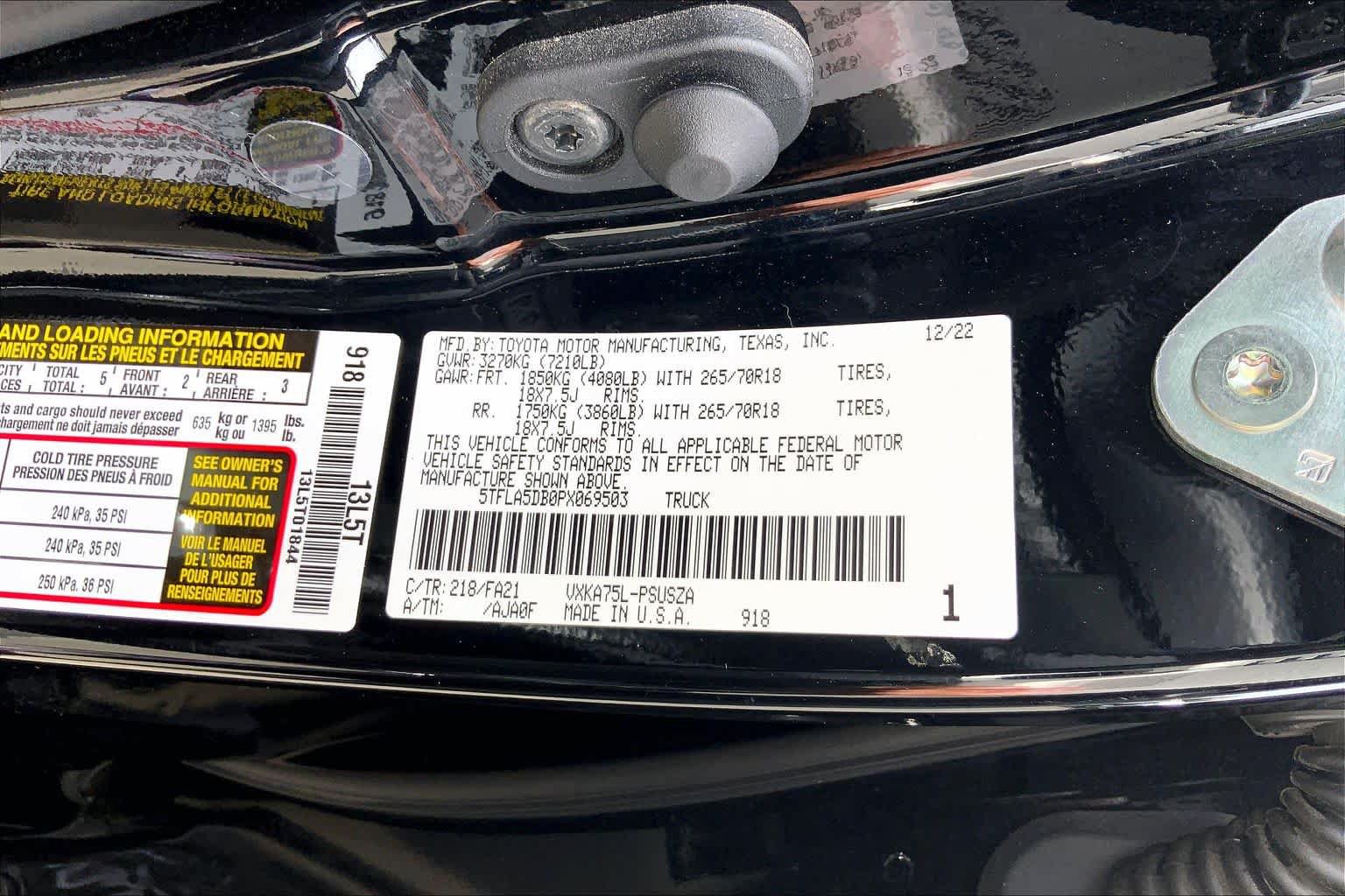 Used 2023 Toyota Tundra SR5 w/ SR5 Convenience Package AWD/4WD image 37