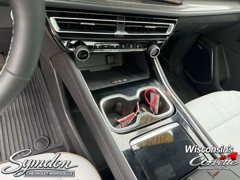 Used 2026 Chevrolet Traverse High Country w/ LPO, Floor Liner Package AWD/4WD image 14