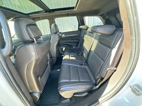 Used 2019 Jeep Grand Cherokee Summit AWD/4WD image 24
