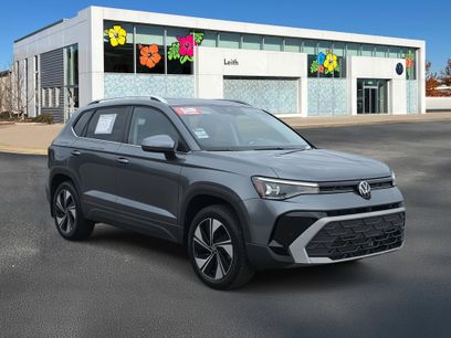 Certified 2025 Volkswagen Taos SE