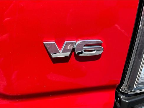 Used 2023 Toyota Tacoma TRD Off-Road AWD/4WD image 25