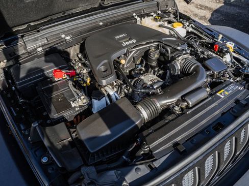 Used 2020 Jeep Wrangler Unlimited Rubicon image 16