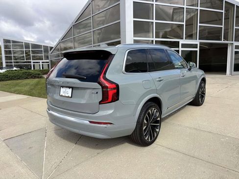 New 2026 Volvo XC90 B6 Plus w/ Protection Package Premier image 7