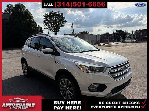 Used 2018 Ford Escape Titanium FWD image 7