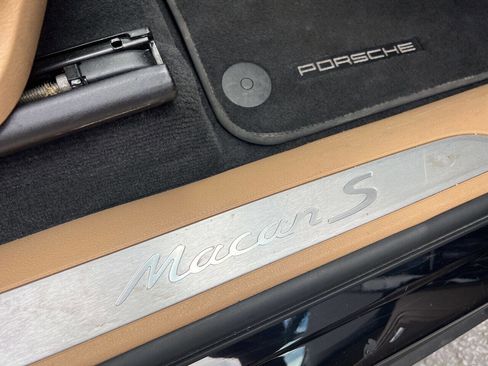 Used 2017 Porsche Macan S image 35