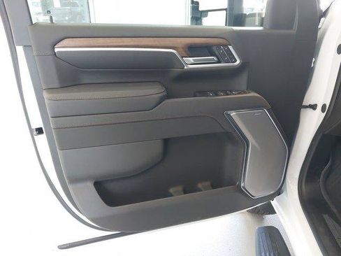 New 2026 Chevrolet Silverado 3500 High Country w/ High Country Premium Package AWD/4WD image 24
