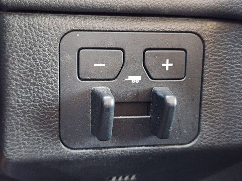 Used 2022 Toyota Tundra Limited image 23