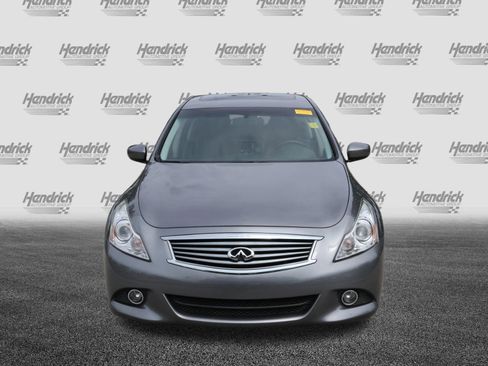 Used 2015 INFINITI Q40 w/ Moonroof Package RWD image 3