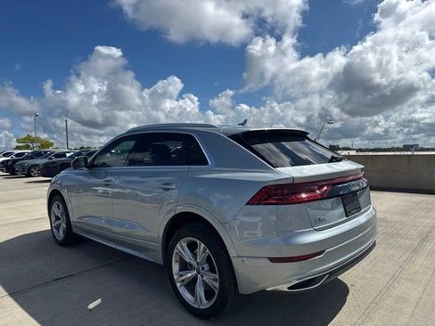Used 2023 Audi Q8 Premium Plus AWD/4WD image 5