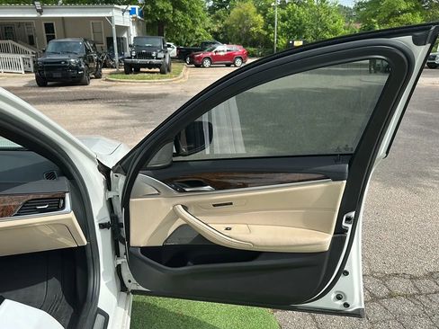Used 2017 BMW 540i RWD image 28