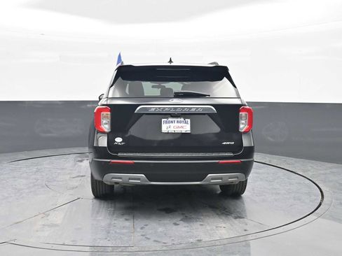 Used 2023 Ford Explorer XLT w/ Equipment Group 202A image 6