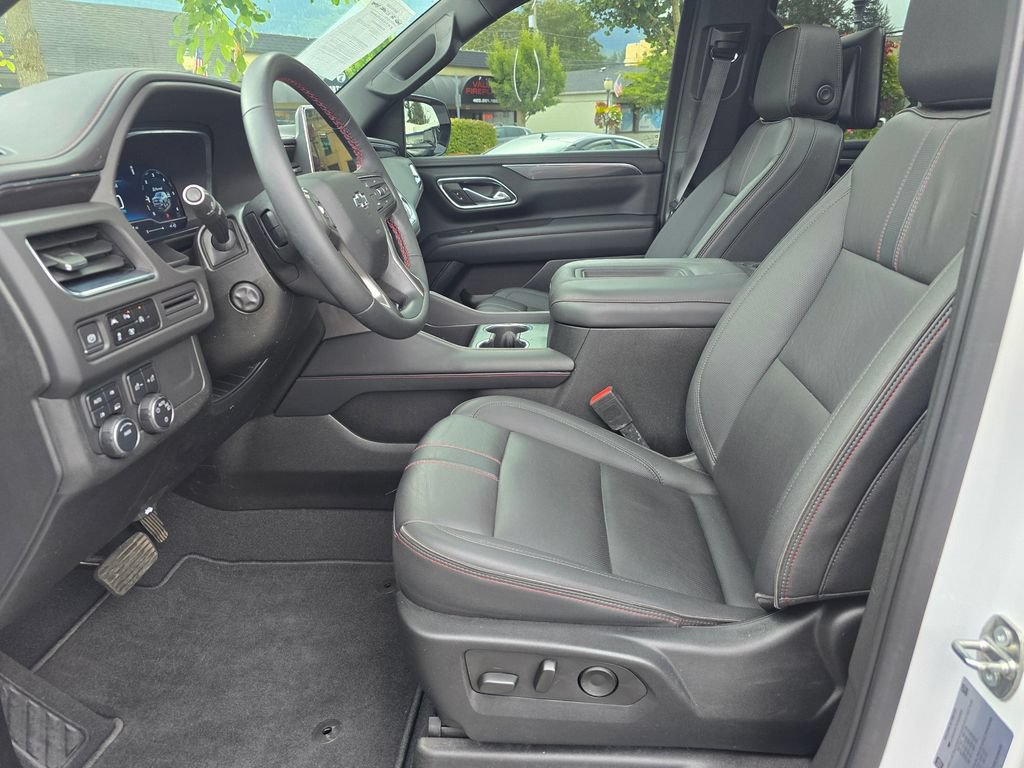 Used 2023 Chevrolet Tahoe RST w/ Luxury Package AWD/4WD image 23