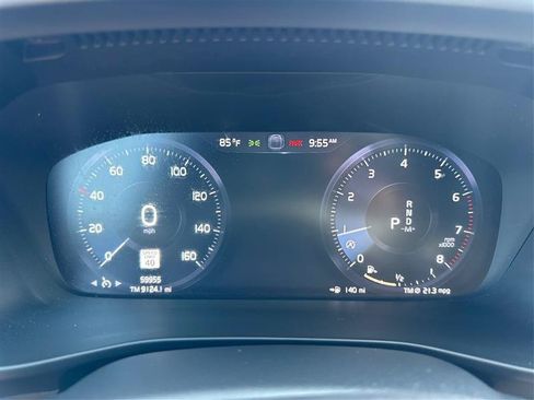 Used 2021 Volvo XC40 T5 R-Design AWD/4WD image 17