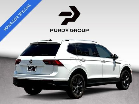 Used 2022 Volkswagen Tiguan SE w/ Panoramic Sunroof Package FWD image 8
