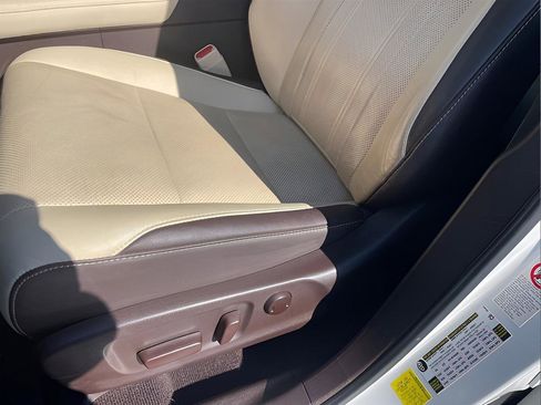 Used 2016 Lexus RX 350 FWD w/ Premium Package image 17