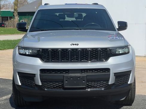 Used 2022 Jeep Grand Cherokee L Laredo image 44