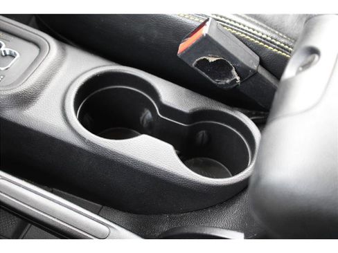 Used 2015 Jeep Wrangler Unlimited Sahara w/ Connectivity Group image 30