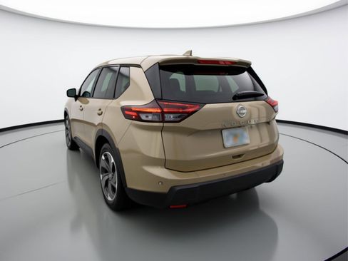 Used 2025 Nissan Rogue SV image 6