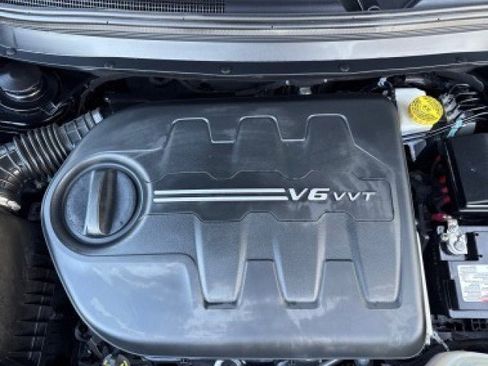 Used 2021 Jeep Cherokee Latitude Lux 80th Anniv w/ Quick Order Package 26U 80TH image 38