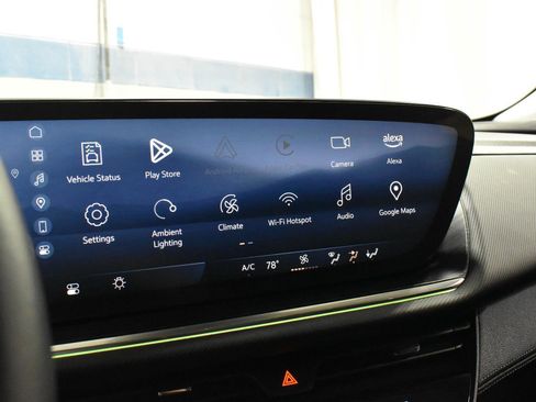 Used 2025 Buick Envision Preferred image 13