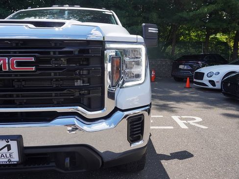 Used 2023 GMC Sierra 2500 Pro w/ Convenience Package AWD/4WD image 10
