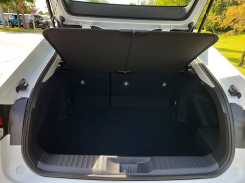 New 2026 Toyota Prius LE FWD image 29