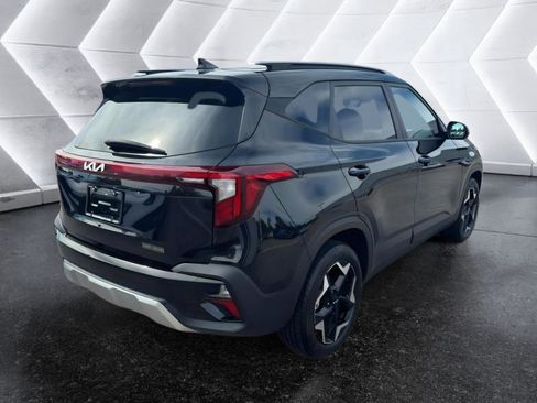 Used 2025 Kia Seltos S image 7
