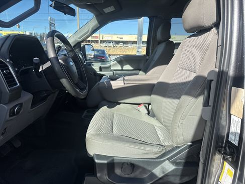 Used 2015 Ford F150 XLT w/ Trailer Tow Package image 12