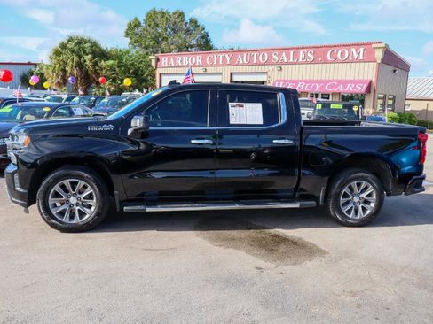 Used 2020 Chevrolet Silverado 1500 High Country w/ Technology Package image 2