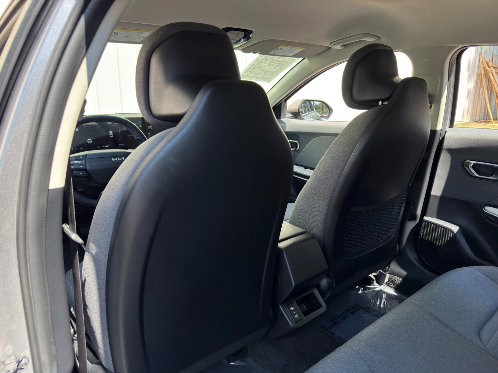 Used 2025 Kia K4 EX FWD image 31