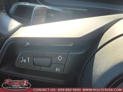 Used 2024 Porsche Cayenne image 20