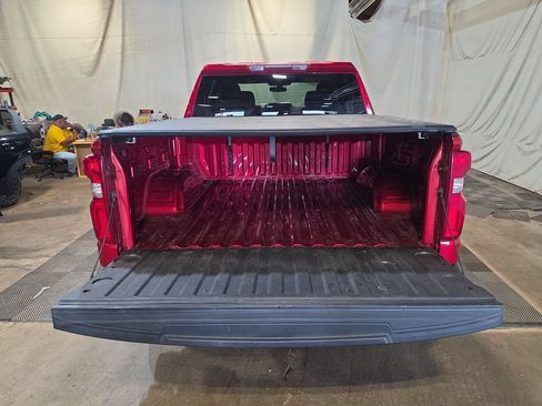 Used 2021 Chevrolet Silverado 1500 Custom AWD/4WD image 19