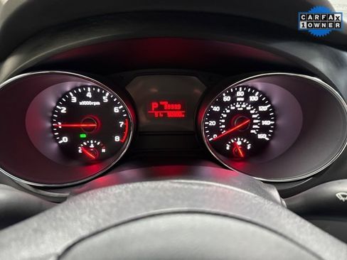 Used 2018 Kia Sedona L image 15