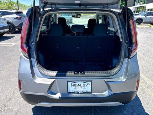 Certified 2023 Kia Soul LX FWD image 34