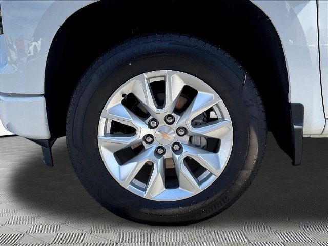 Used 2026 Chevrolet Silverado 1500 Custom RWD image 33