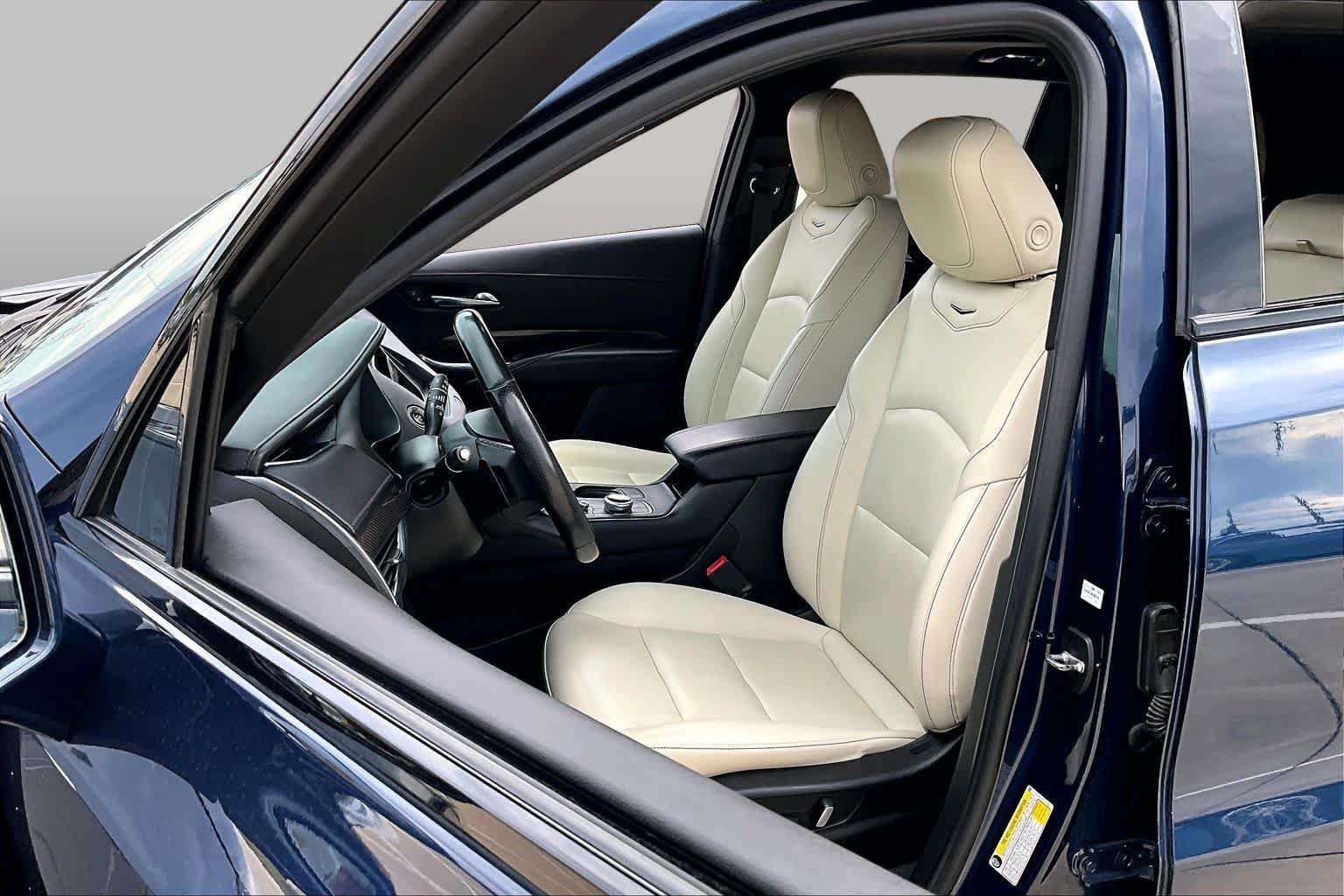 Used 2019 Cadillac XT4 Sport w/ Cold Weather Package AWD/4WD image 14