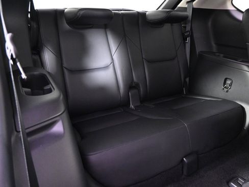 Used 2023 MAZDA CX-9 Touring image 19