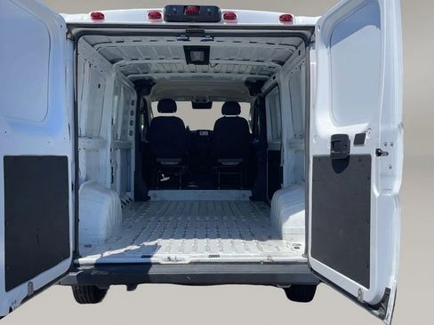 Used 2025 RAM ProMaster 2500 w/ Convenience Group FWD image 32