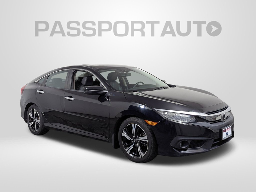 Used 2016 Honda Civic Touring image 3