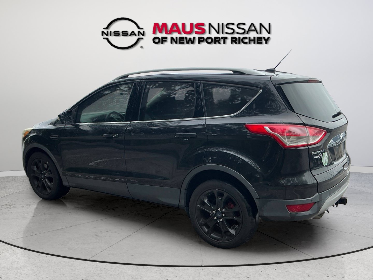 Used 2015 Ford Escape Titanium w/ Equipment Group 301A FWD image 6