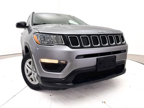 Used 2019 Jeep Compass Sport w/ Tech Group FWD image 6