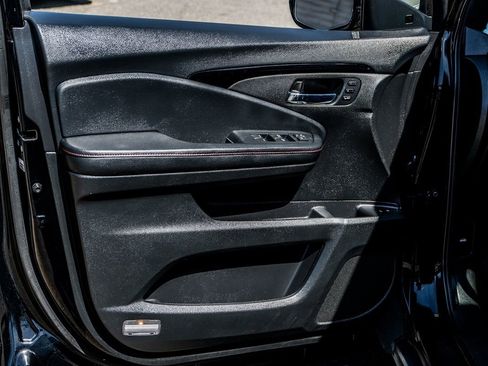 Used 2022 Honda Pilot Black Edition image 22