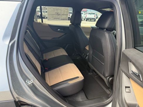 New 2026 Chevrolet Equinox ACTIV AWD/4WD image 13