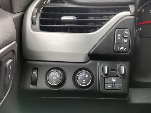 Used 2015 GMC Yukon SLT w/ Open Road Package image 25